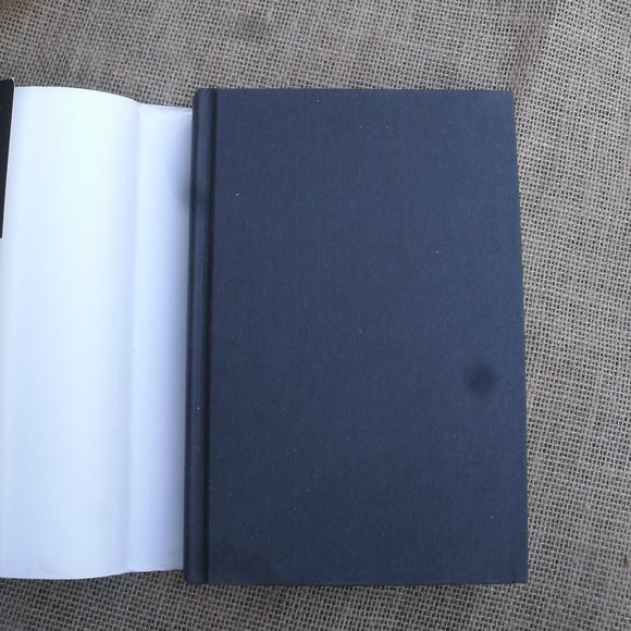 UFOs & Alien Contact: Two Centuries of Mystery book - Picture 13 of 16